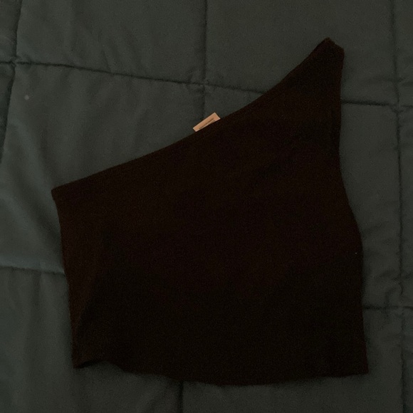 Black crop top - Picture 1 of 3